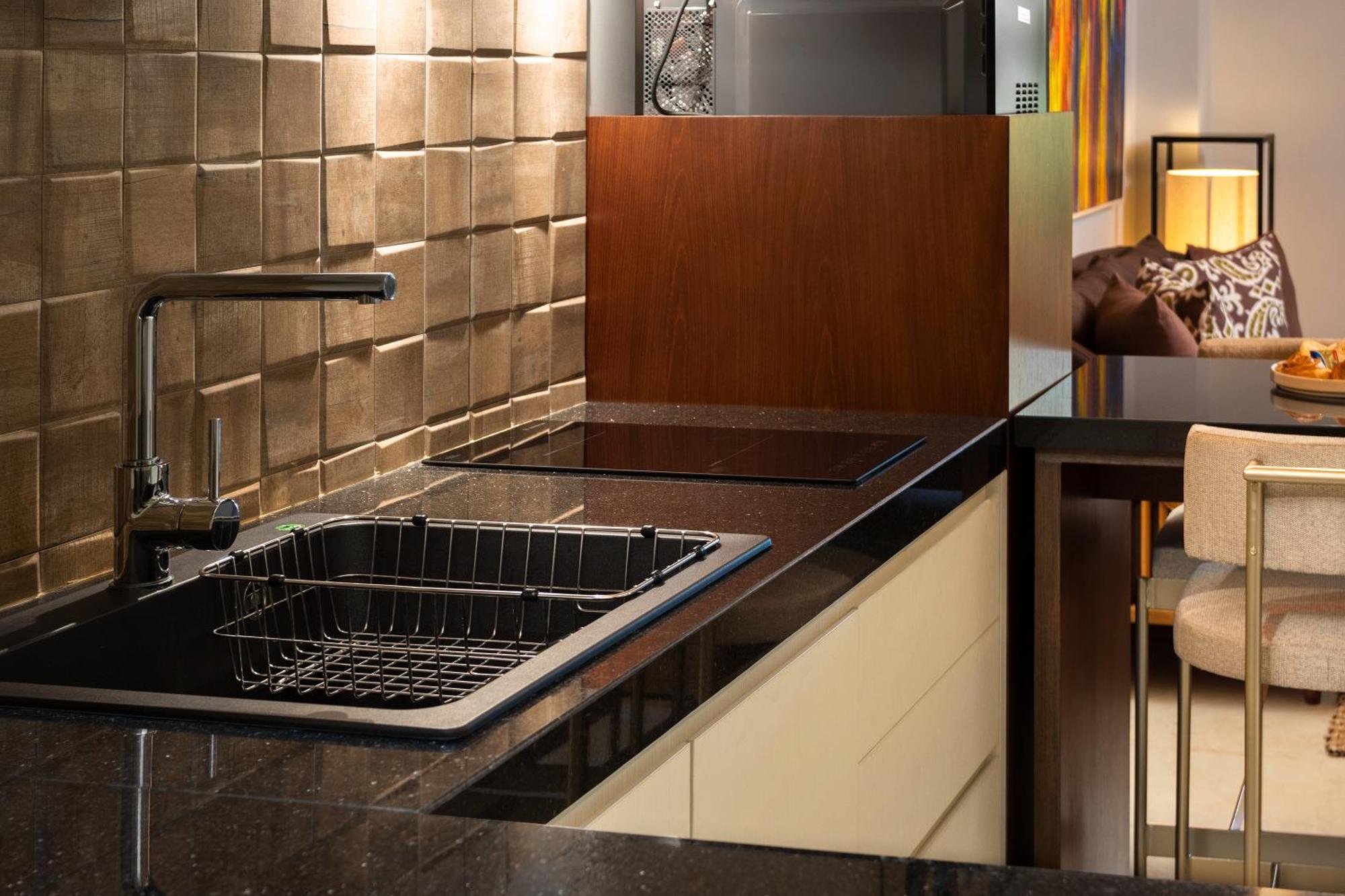 Beachwalk Residence كوتا الغرفة الصورة